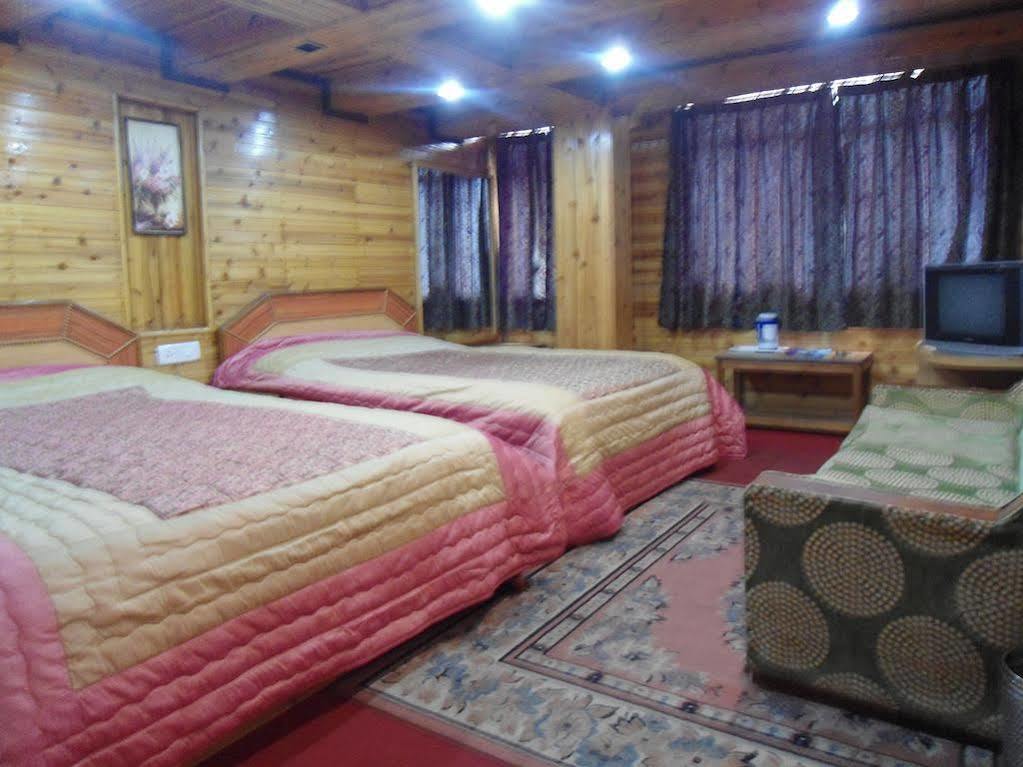 Broadway Hotel Dardzsiling Kültér fotó