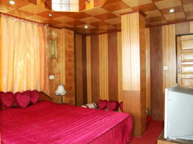Broadway Hotel Dardzsiling Kültér fotó